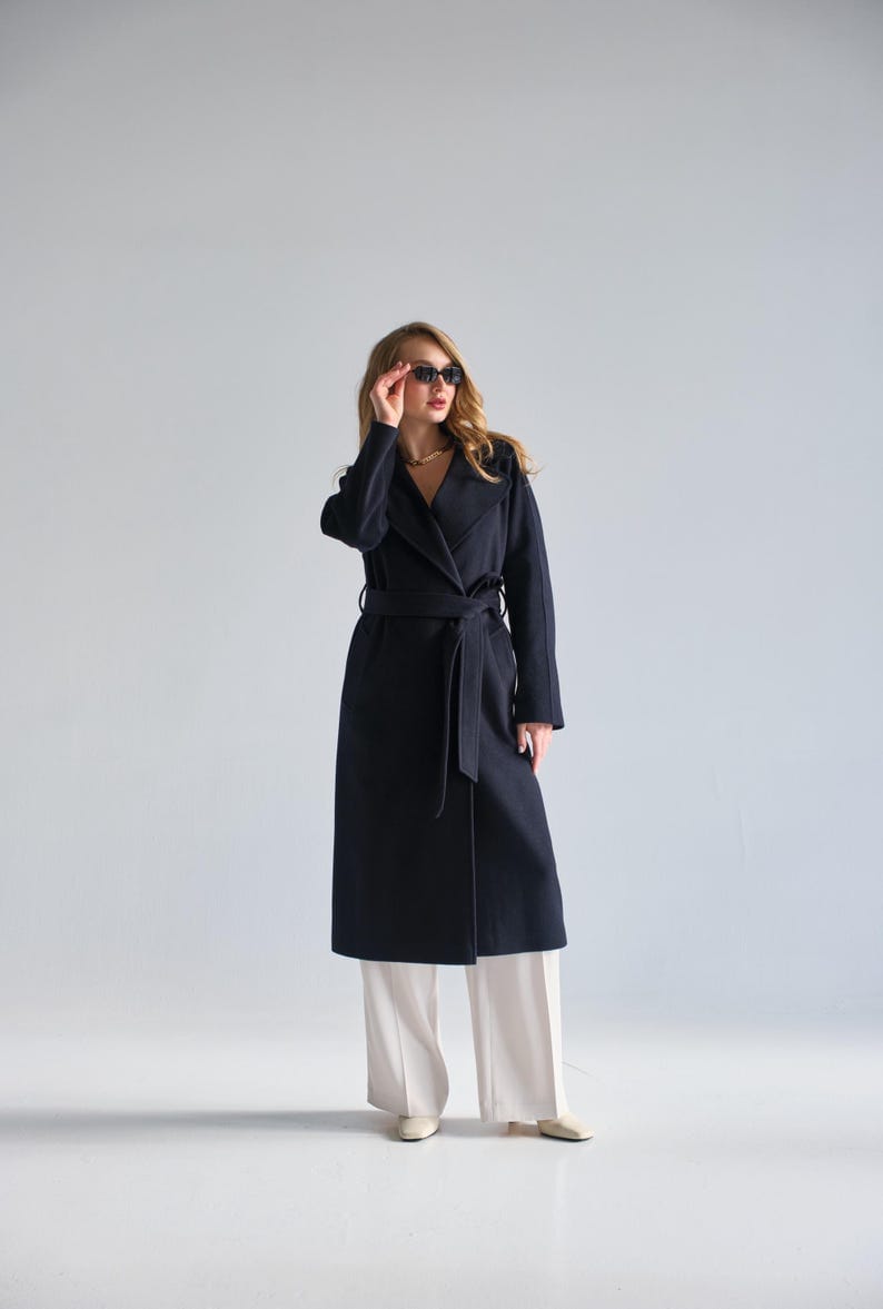 Luxurious Wool Wrap Coat with Wide Lapels and Belt